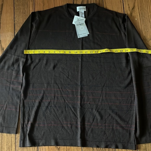 Alfani Merino Wool Sweater Made in Italy - Picture 10 of 10